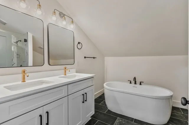 $749,900 | 203 Liberty Lane, Madison, TN 37115