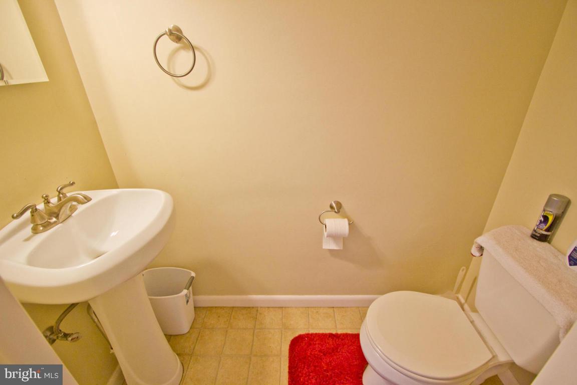 422 Haverhill Road Lancaster, PA 17601 - Photo 14 of 36