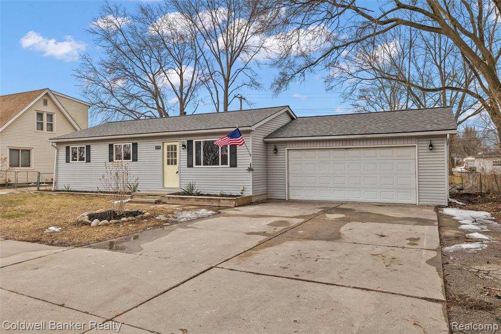 47235 Dequindre Road Rochester Hills, MI 48307 - Photo 3 of 30