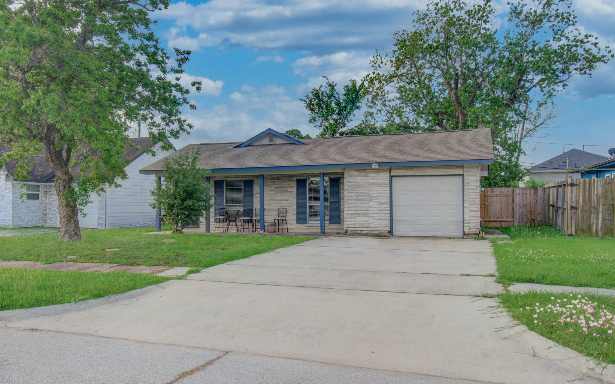 510 Roper Street Houston, TX 77034 - Photo 3 of 30