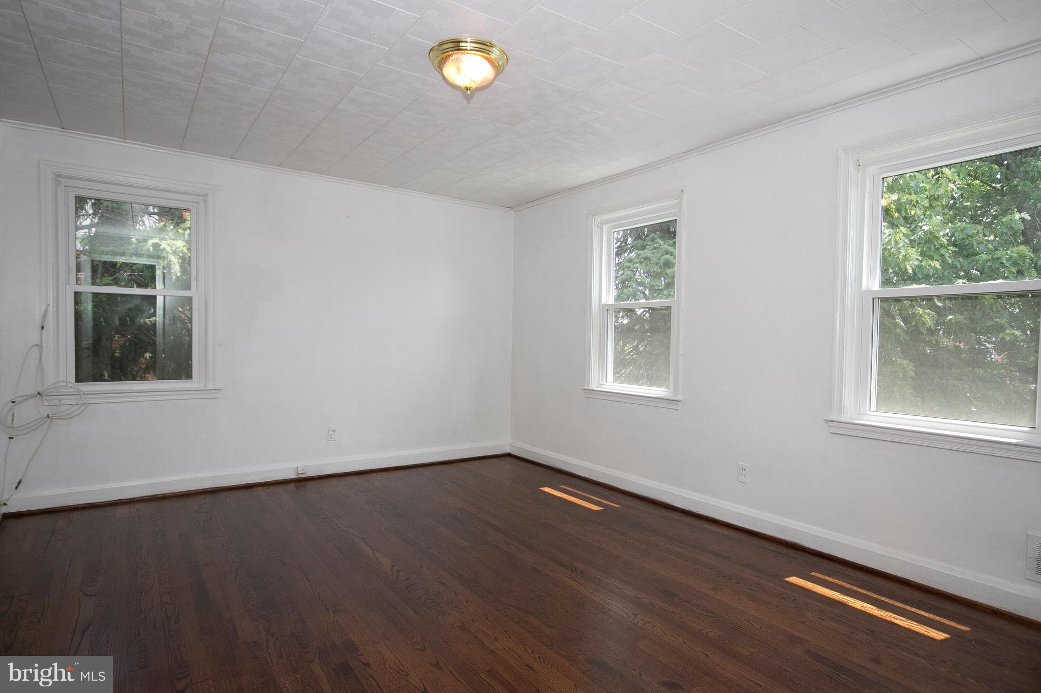 8120 Pleasant Plains Road Towson, MD 21286 - Photo 12 of 28 Bedroom #1