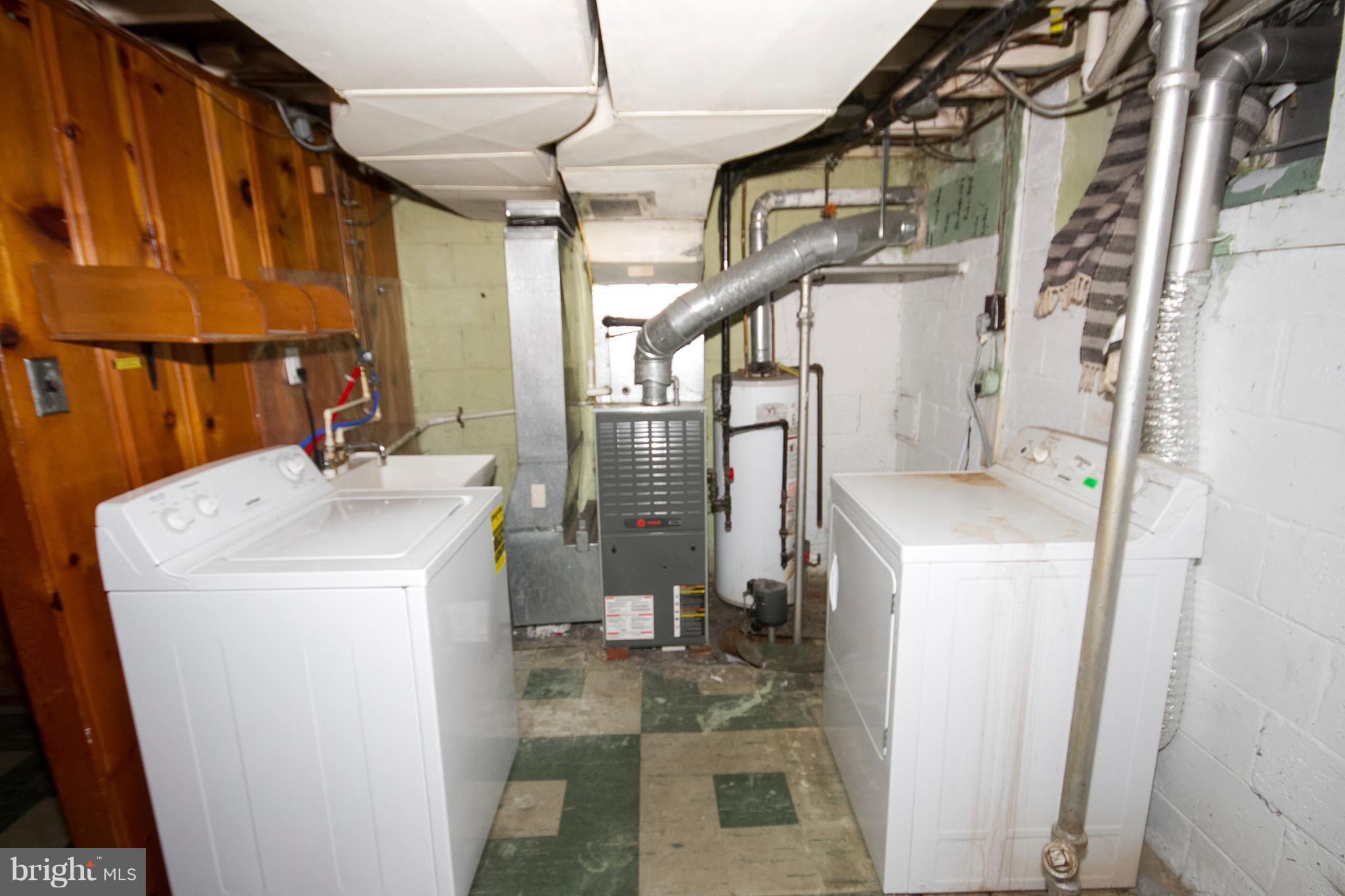 8120 Pleasant Plains Road Towson, MD 21286 - Photo 25 of 28 Utility Room