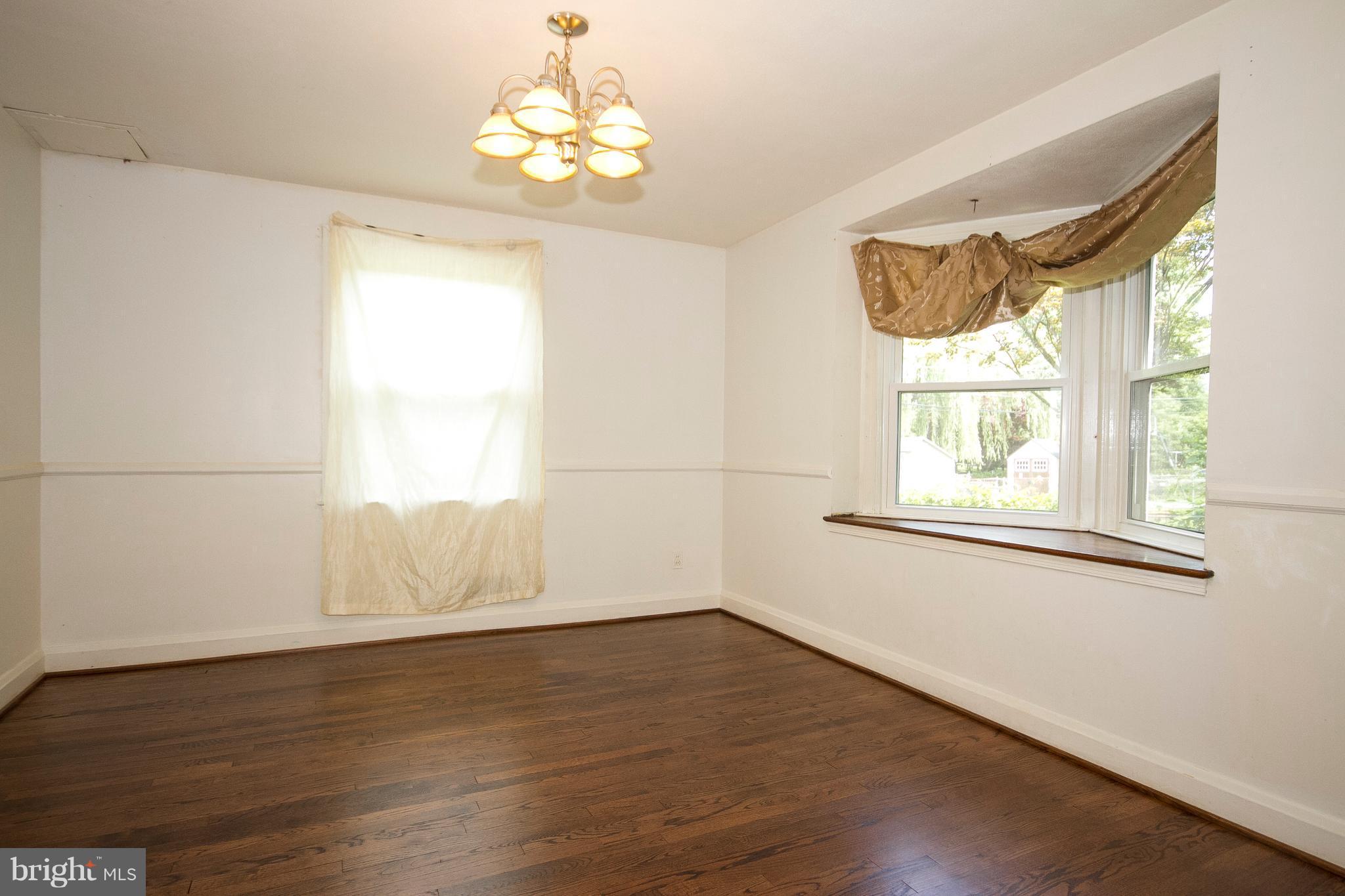 8120 Pleasant Plains Road Towson, MD 21286 - Photo 7 of 28 Dining Room