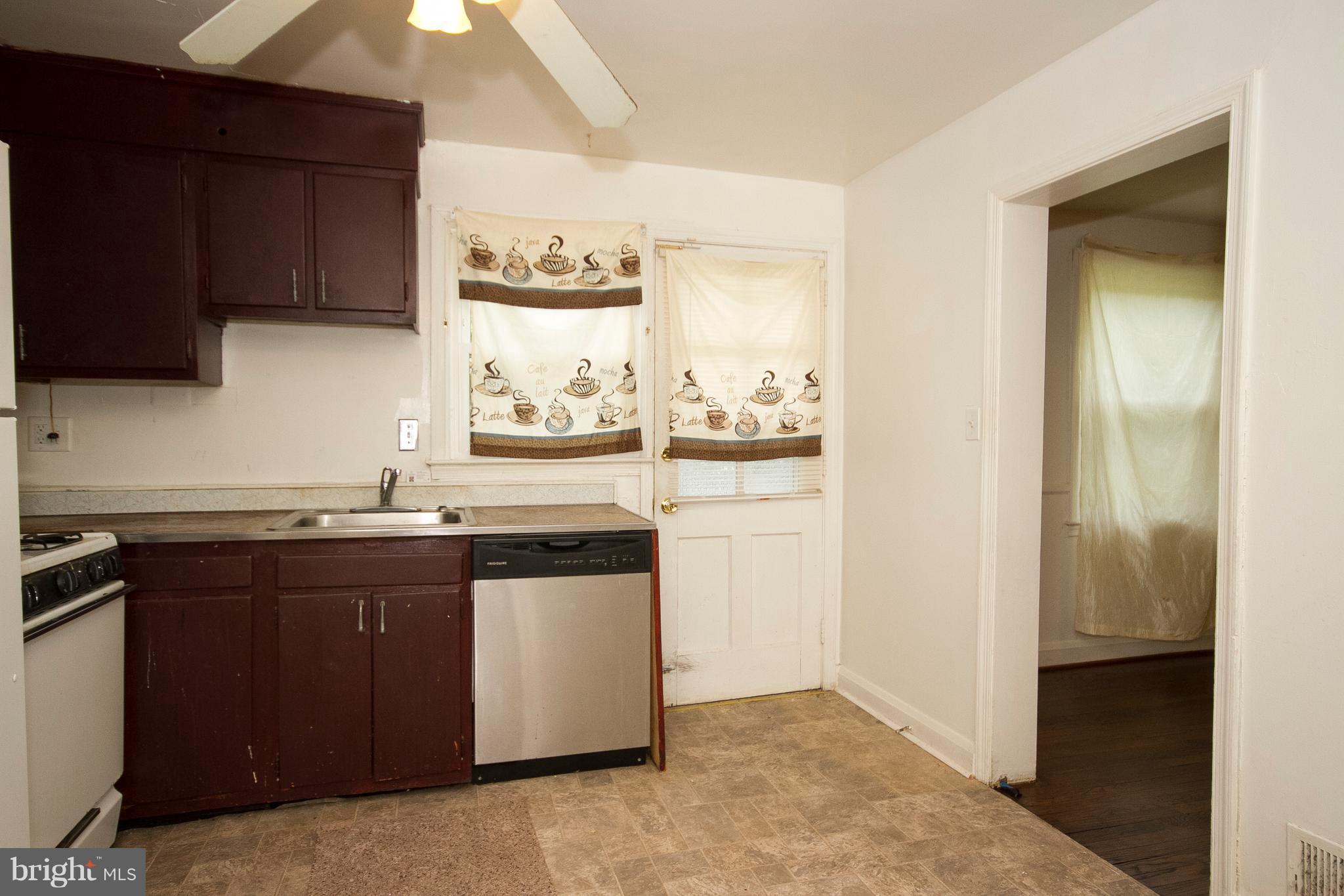 8120 Pleasant Plains Road Towson, MD 21286 - Photo 10 of 28 Kitchen