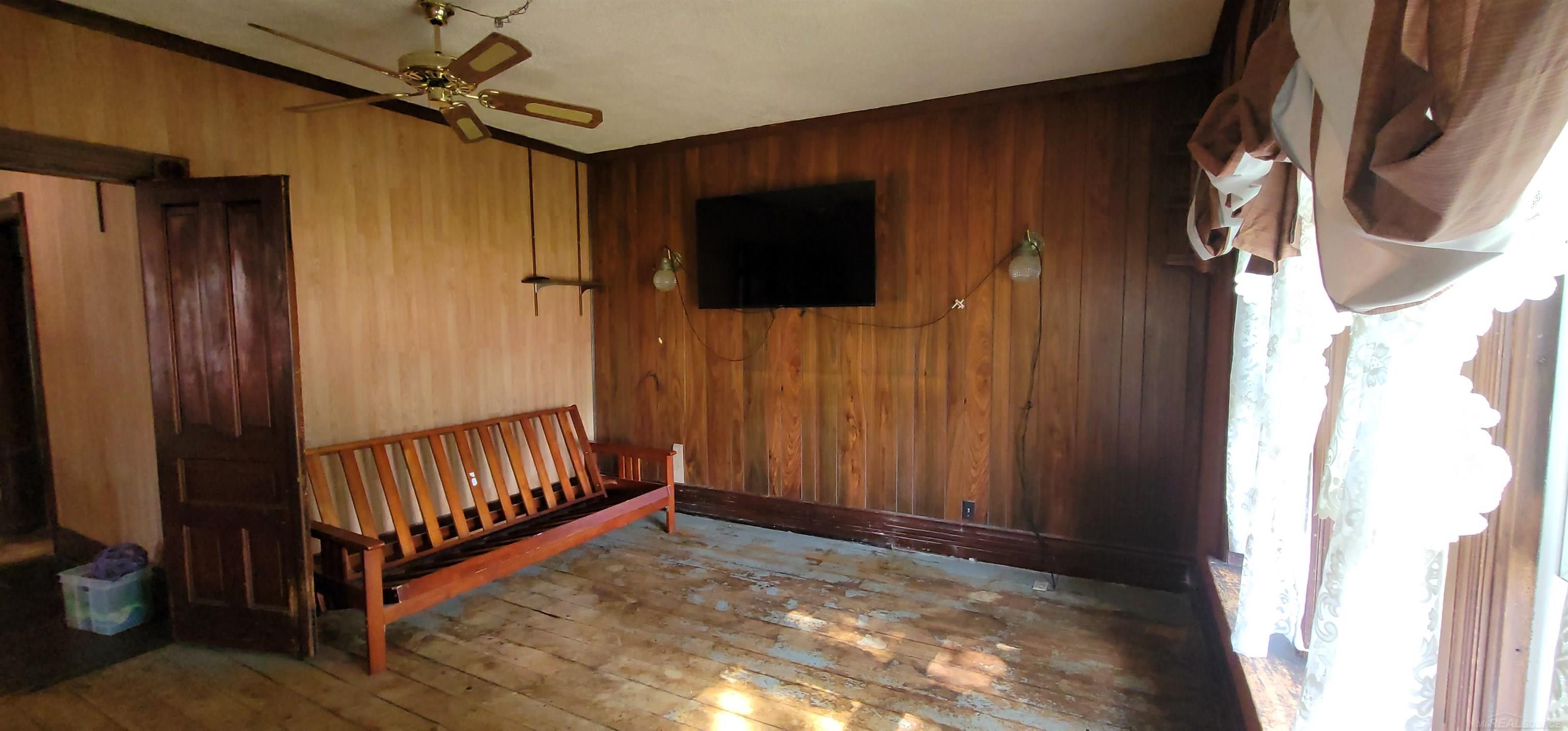 32045 Schoenherr Road Warren, MI 48088 - Photo 19 of 45