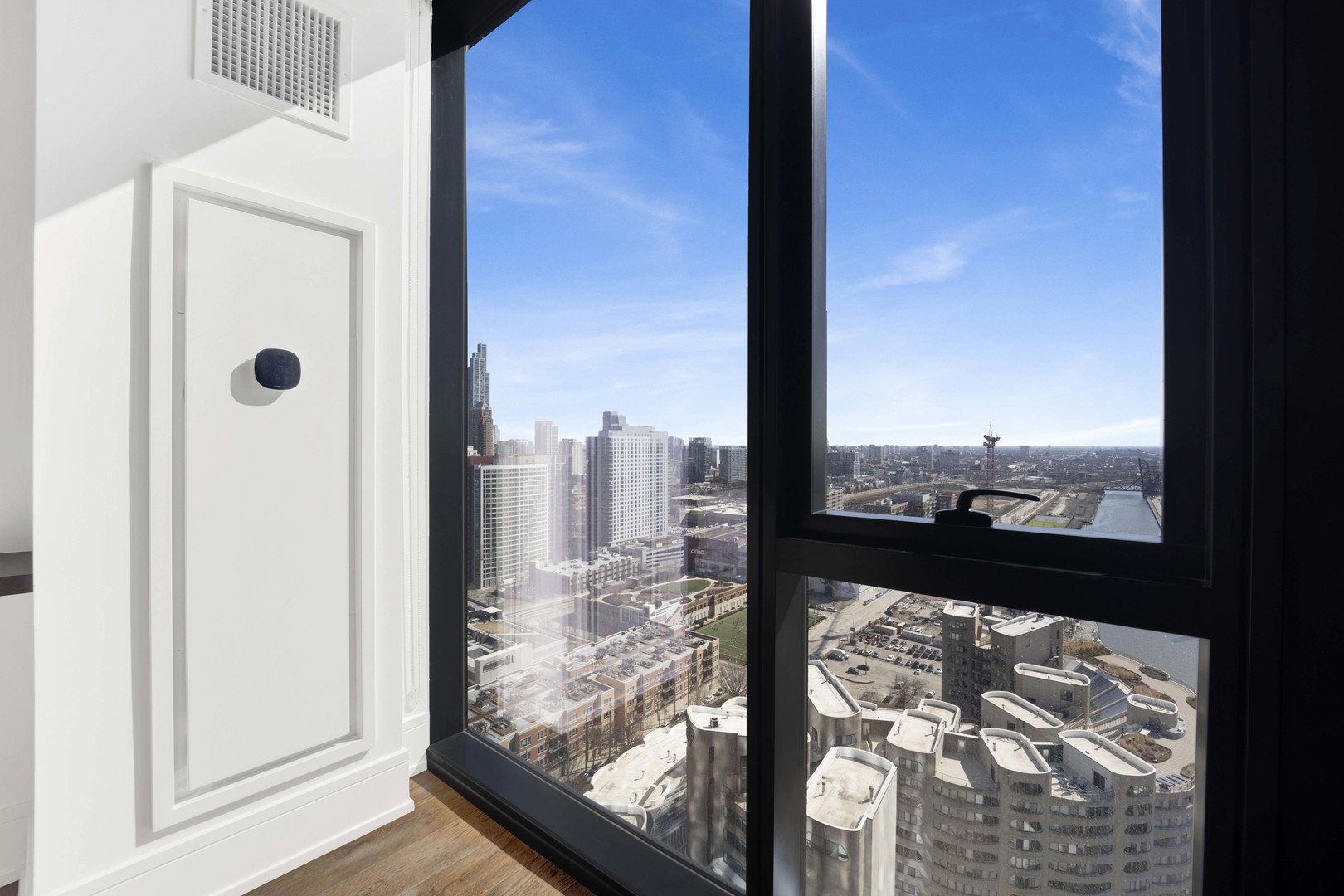 234 West Polk Street, Unit 2903 Chicago, IL 60607 - Photo 16 of 39 a view of sky from window