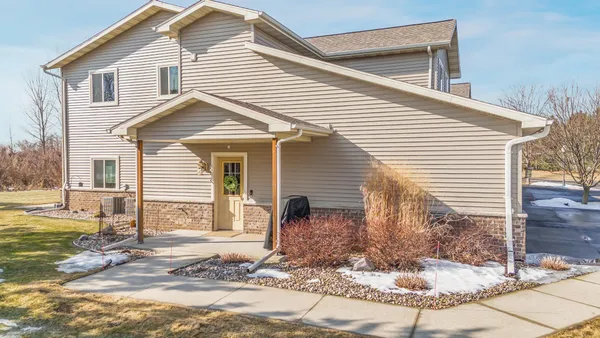 $323,900 | 1072 Willis Way, Appleton, WI 54913