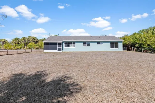 $2,000 | 18019 Avonsdale Circle, Port Charlotte, FL 33948