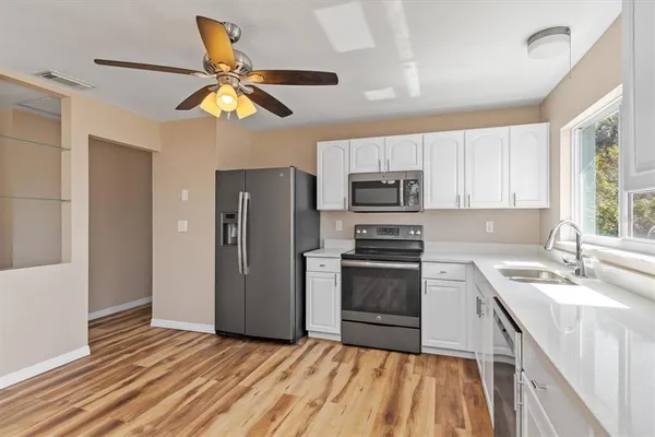 $2,000 | 18019 Avonsdale Circle, Port Charlotte, FL 33948