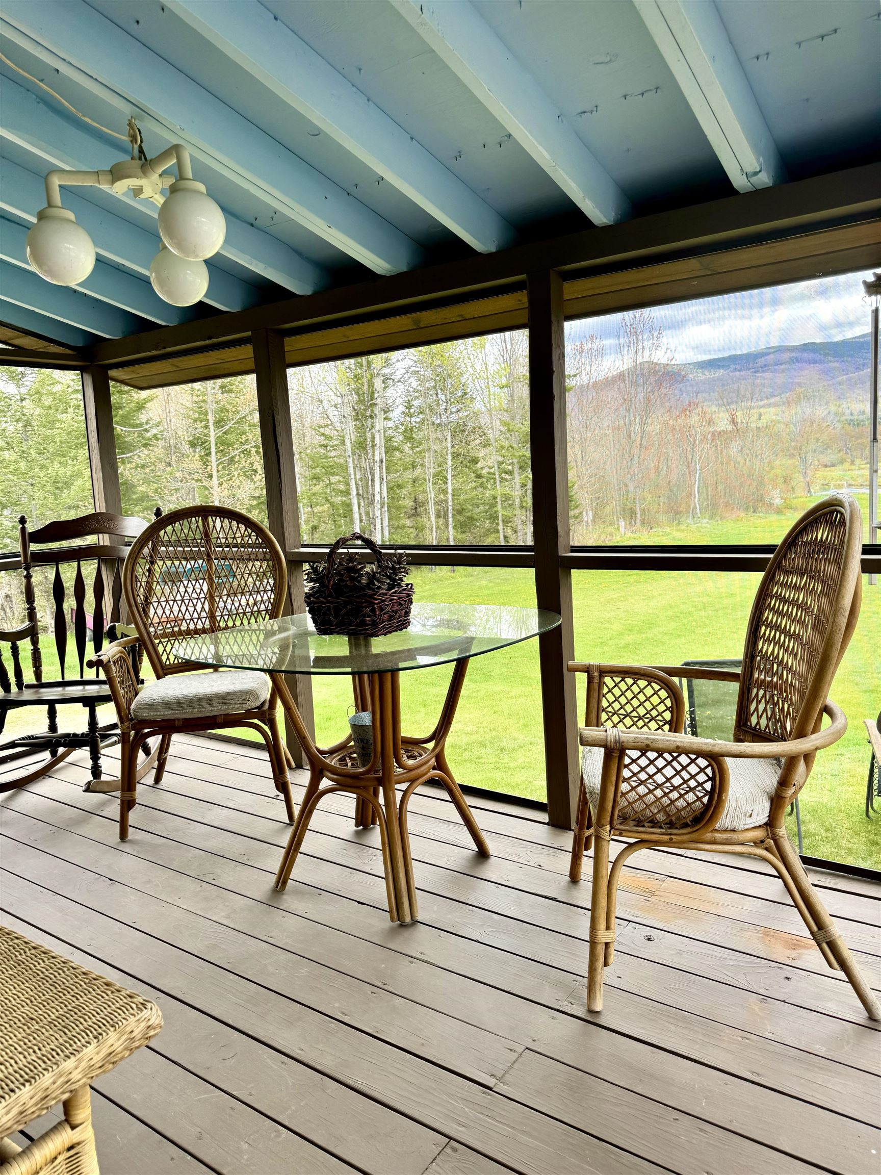 189 Whipple Road Jefferson, NH 03583 - Photo 5 of 40 Gallery Image 5