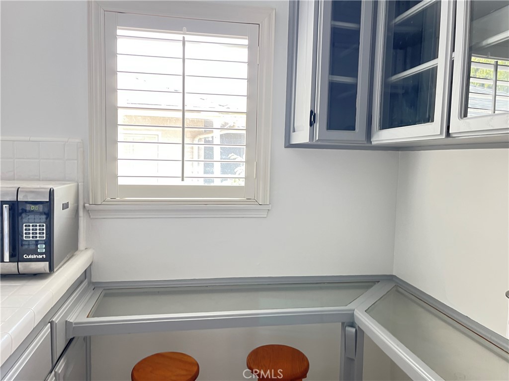 2440 Queensberry Road Pasadena, CA 91104 - Photo 23 of 41 Gallery Image 23