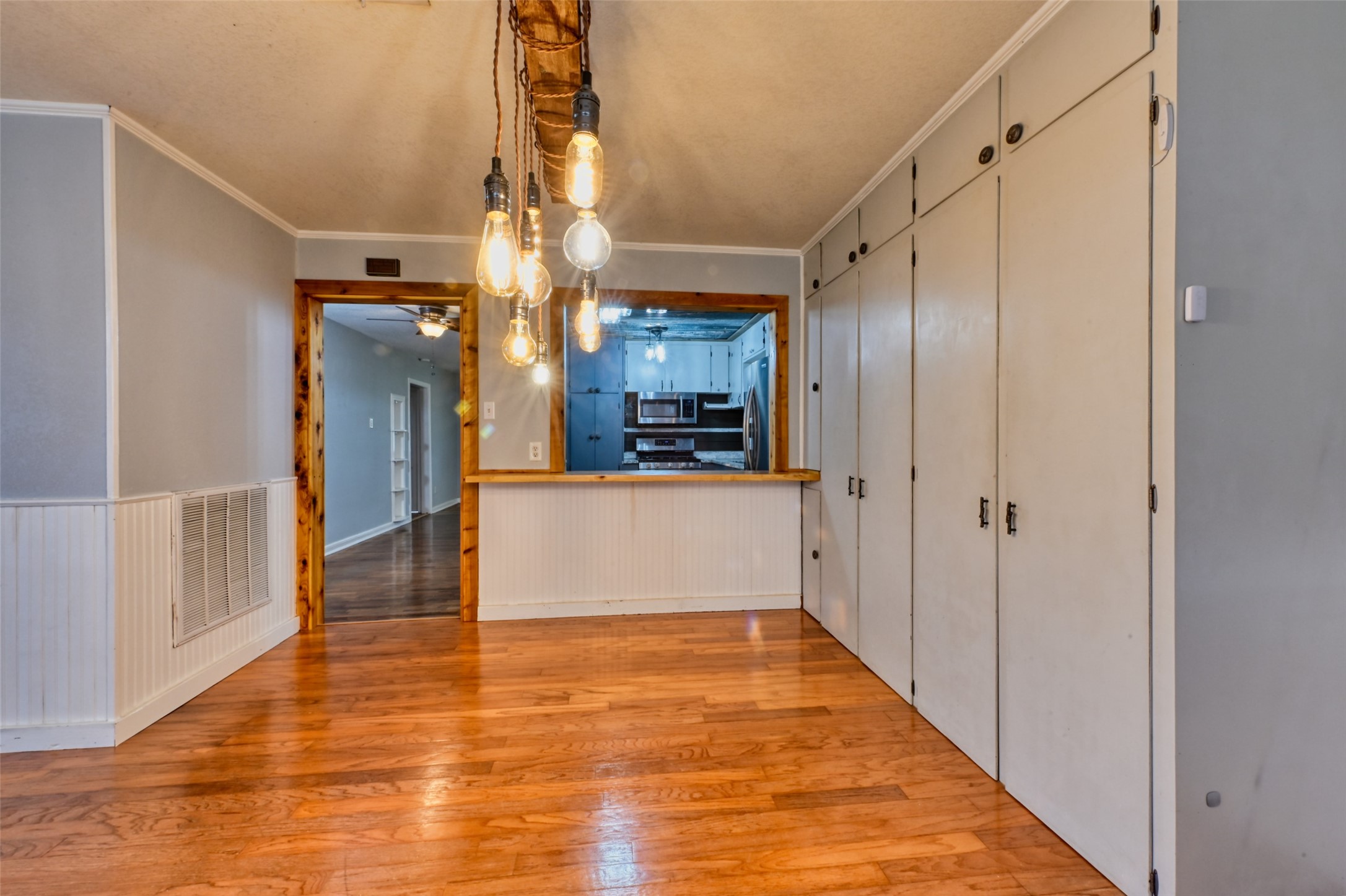 2125 Shanks Road Angleton, TX 77515 - Photo 12 of 25