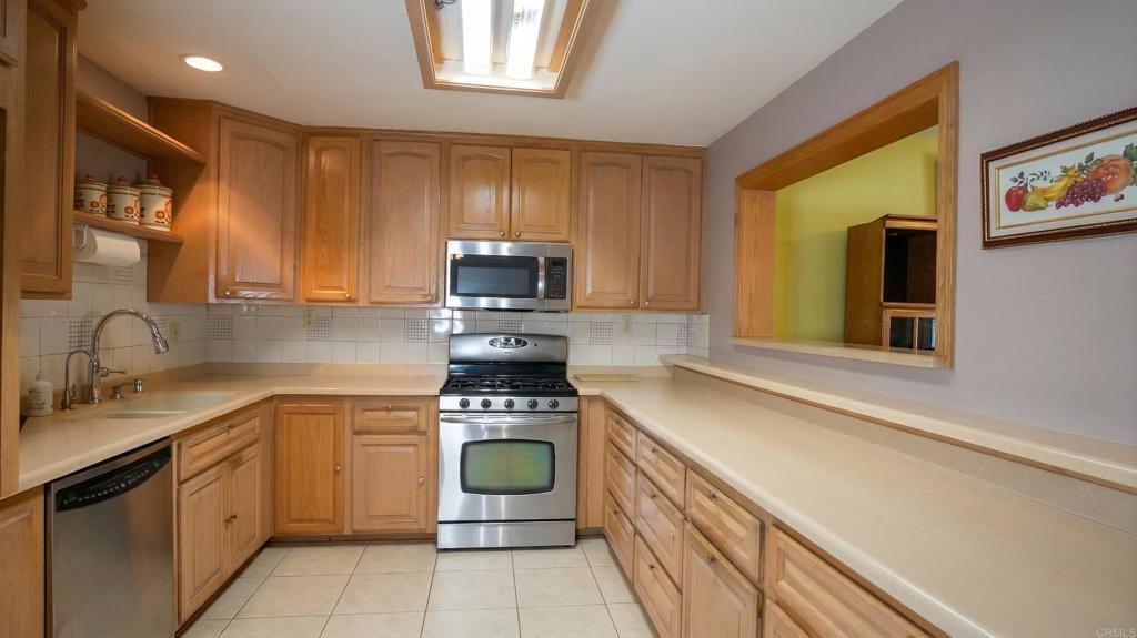 538 Felicita Avenue Spring Valley, CA 91977 - Photo 8 of 40