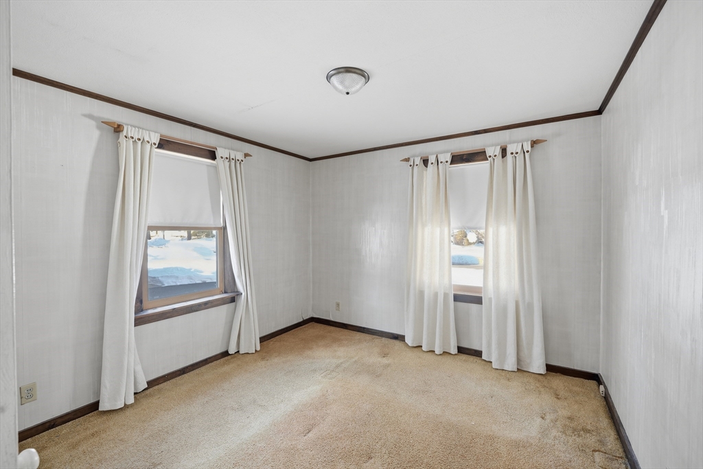 163 Powell Avenue Springfield, MA 01118 - Photo 22 of 26