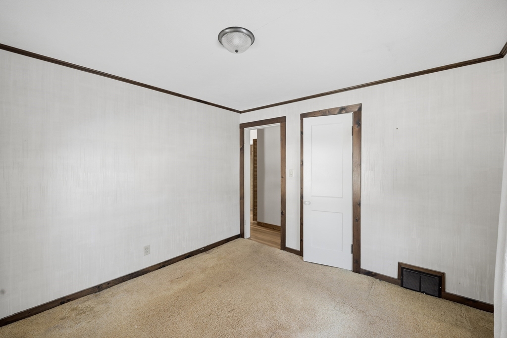 163 Powell Avenue Springfield, MA 01118 - Photo 24 of 26