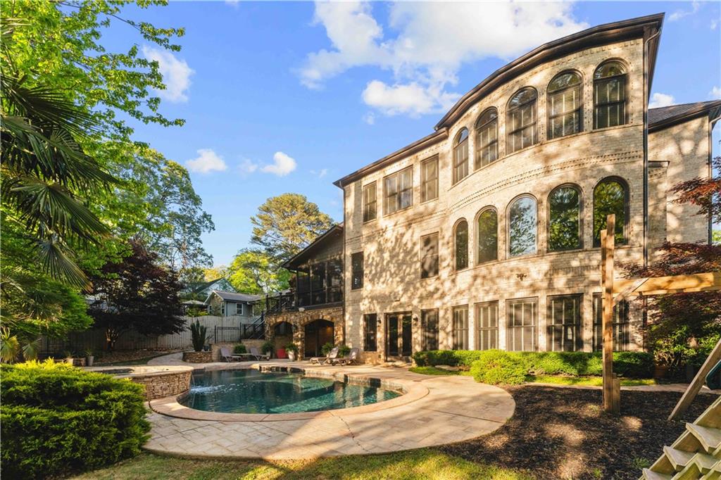 1686 Montcliff Court Decatur, GA 30033 - Photo 87 of 98 Gallery Image 87
