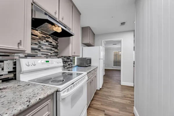 $2,295 | 1829 Bering Drive, Unit 2, Houston, TX 77057