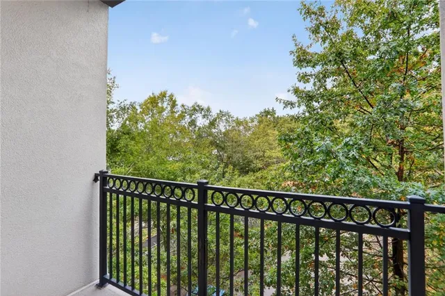 $2,000 | 11 Perimeter Centre East, Unit 1411, Atlanta, GA 30346