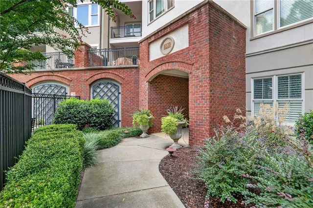 $2,000 | 11 Perimeter Centre East, Unit 1411, Atlanta, GA 30346