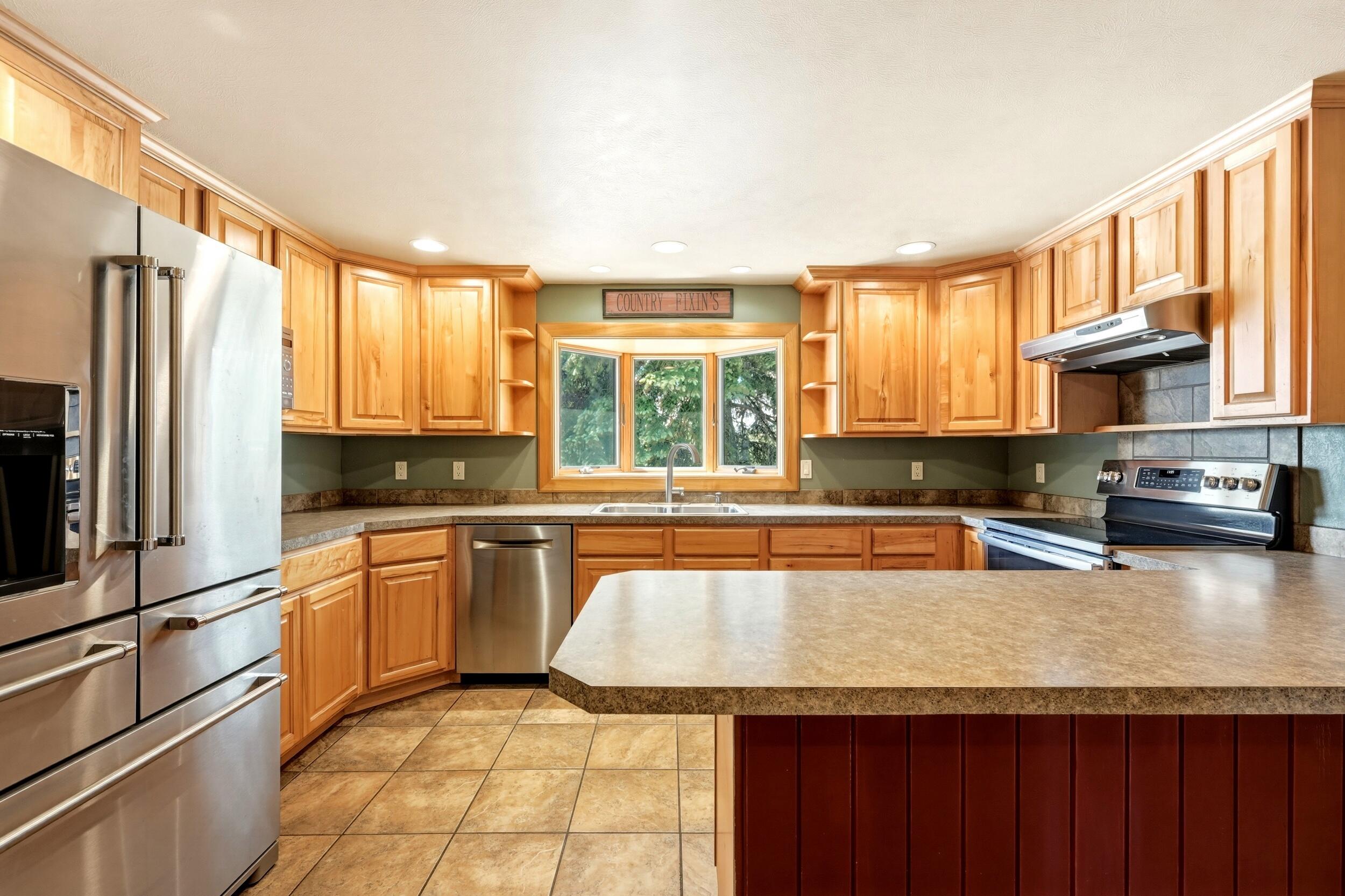 157 Upper Prairie Dog Road Banner, WY 82832 - Photo 35 of 71 136 Kitchen