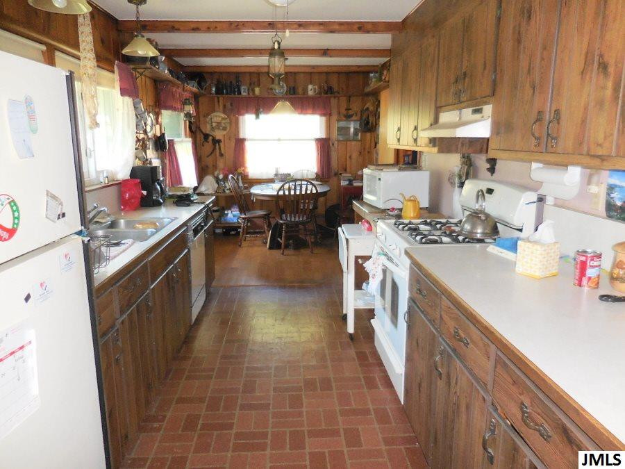 7916 Jefferson Road Brooklyn, MI 49230 - Photo 3 of 18 Photo 3