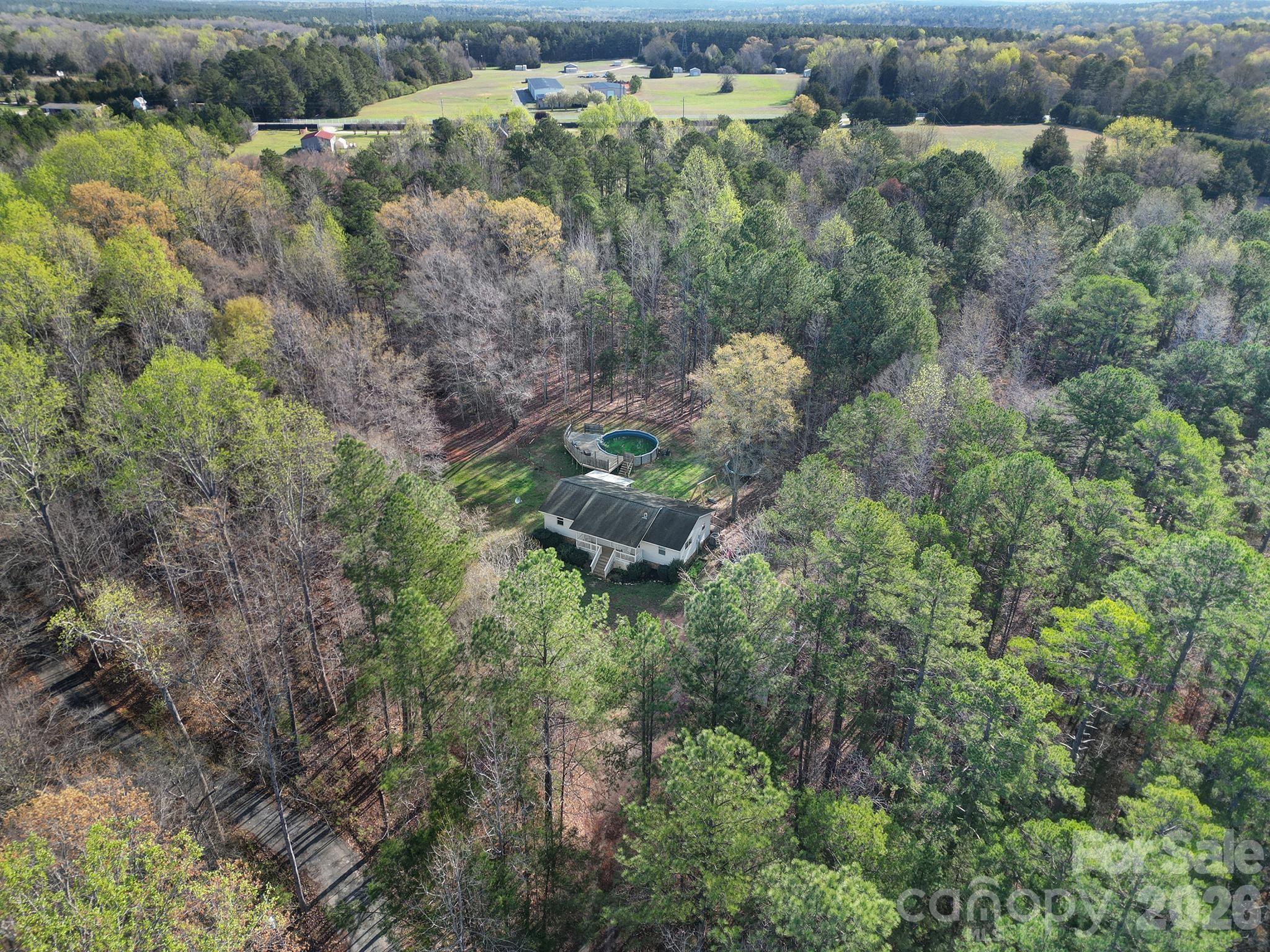 553 North Lane Catawba, SC 29704 - Photo 2 of 32