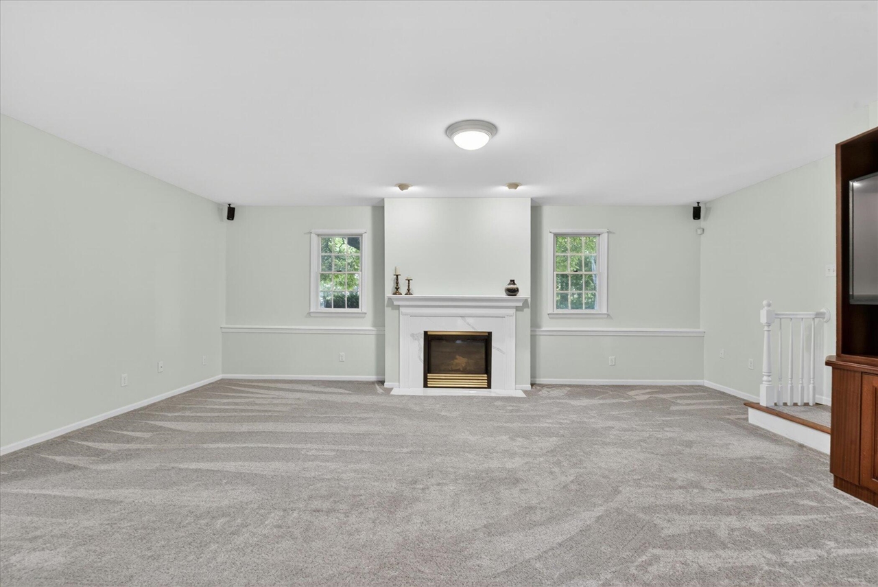 48377 Gyde Road Canton, MI 48187 - Photo 29 of 96