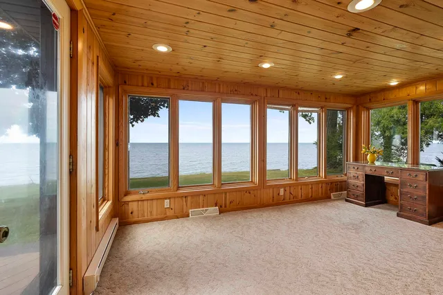 $724,900 | N9613 Bay Shore Lane, Luxemburg, WI 54217