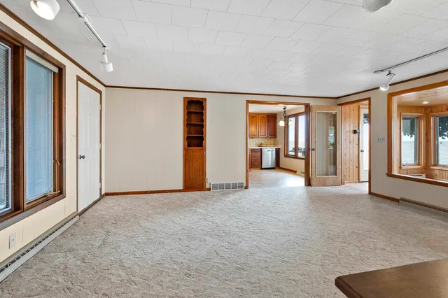 $724,900 | N9613 Bay Shore Lane, Luxemburg, WI 54217