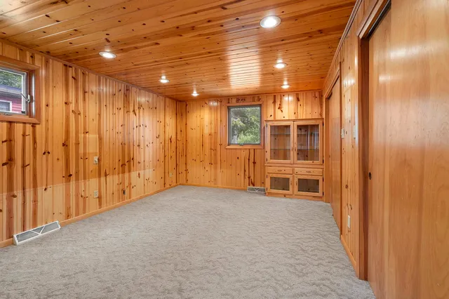 $724,900 | N9613 Bay Shore Lane, Luxemburg, WI 54217