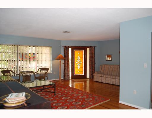 811 Malaga Drive Boca Raton, FL 33432 - Photo 2 of 7 Additional Photo