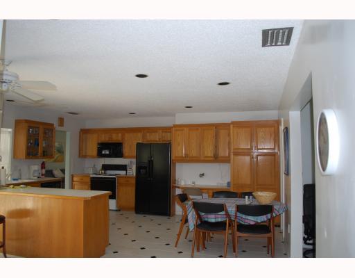 811 Malaga Drive Boca Raton, FL 33432 - Photo 4 of 7 Additional Photo