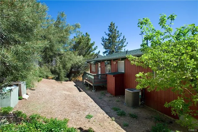 $1,700 | 2008 Pioneer Way, Pine Mountain Club, CA 93222