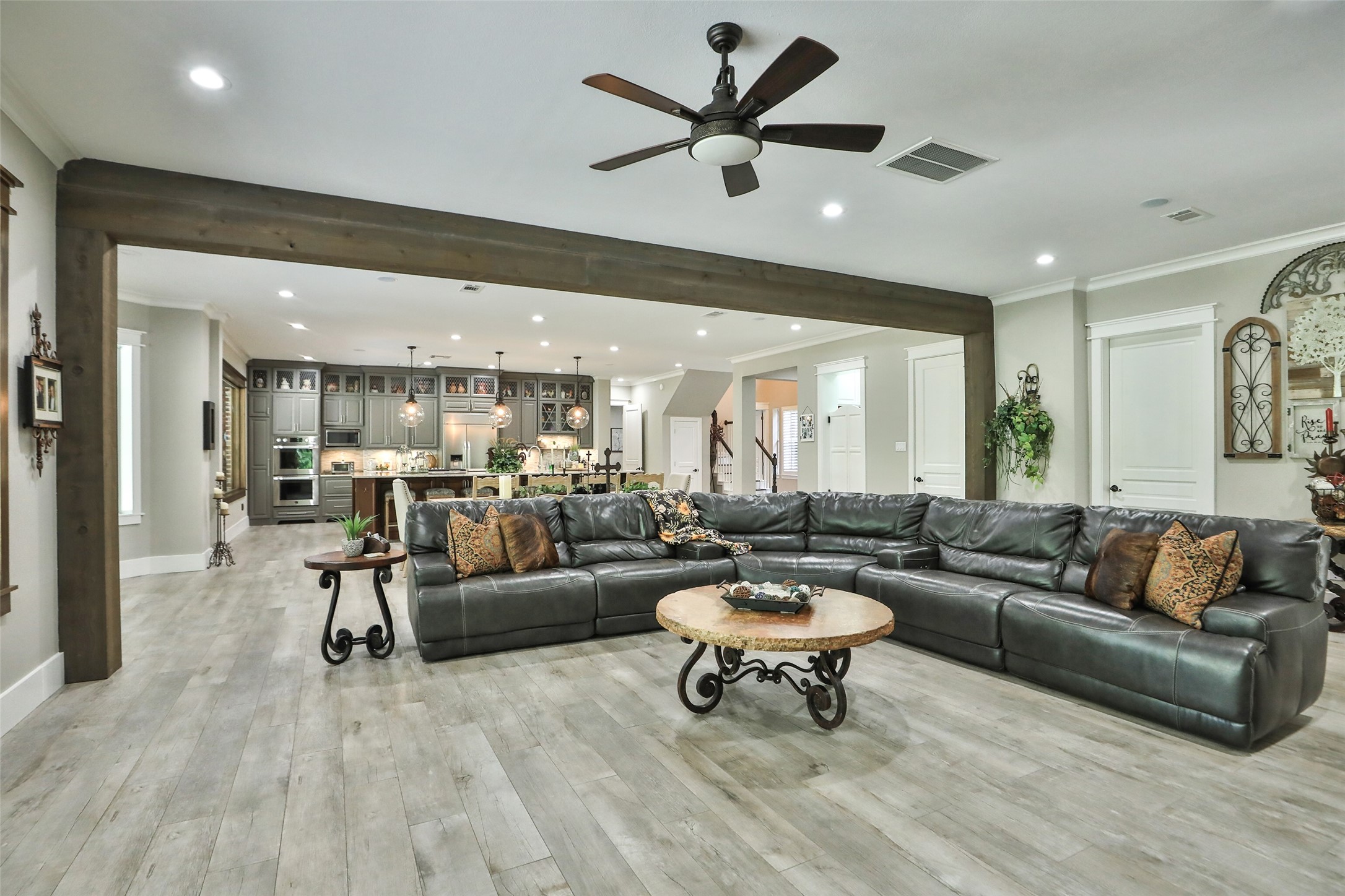 12126 Zion Road Tomball, TX 77375 - Photo 13 of 45 a living room with furniture and a large window