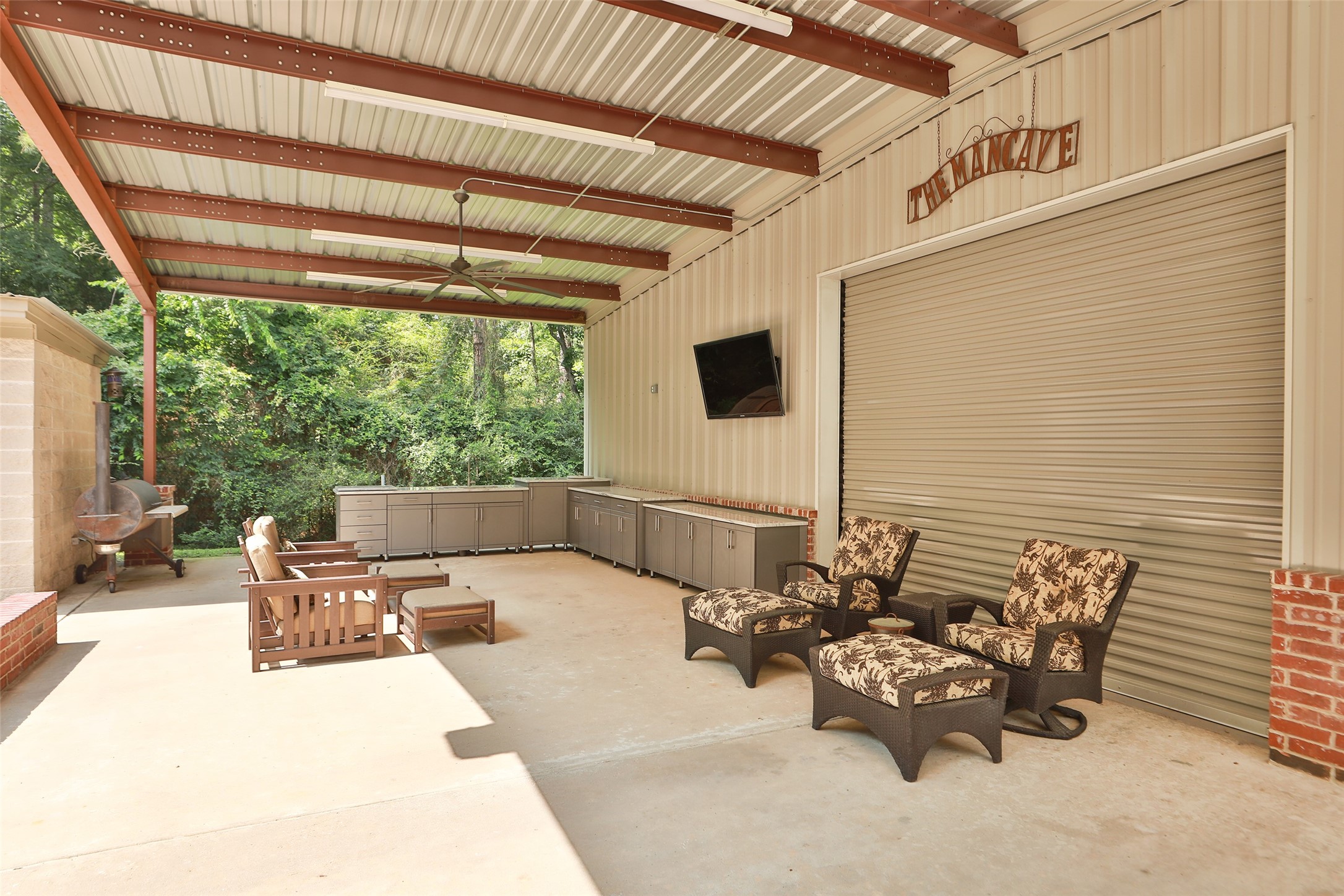 12126 Zion Road Tomball, TX 77375 - Photo 34 of 45 a outdoor space with furniture