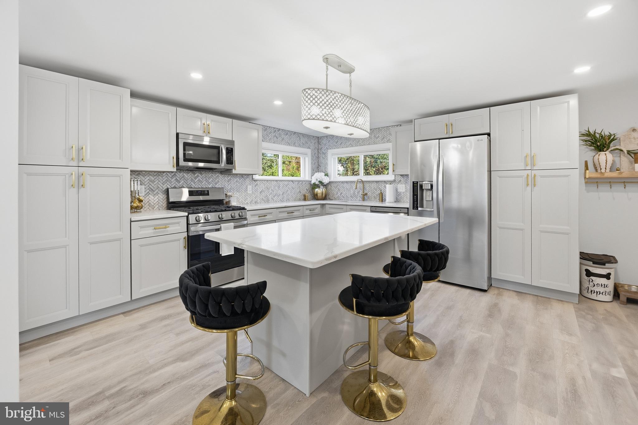2042 Winslow Road Williamstown, NJ 08094 - Photo 15 of 107 Gallery Image 15