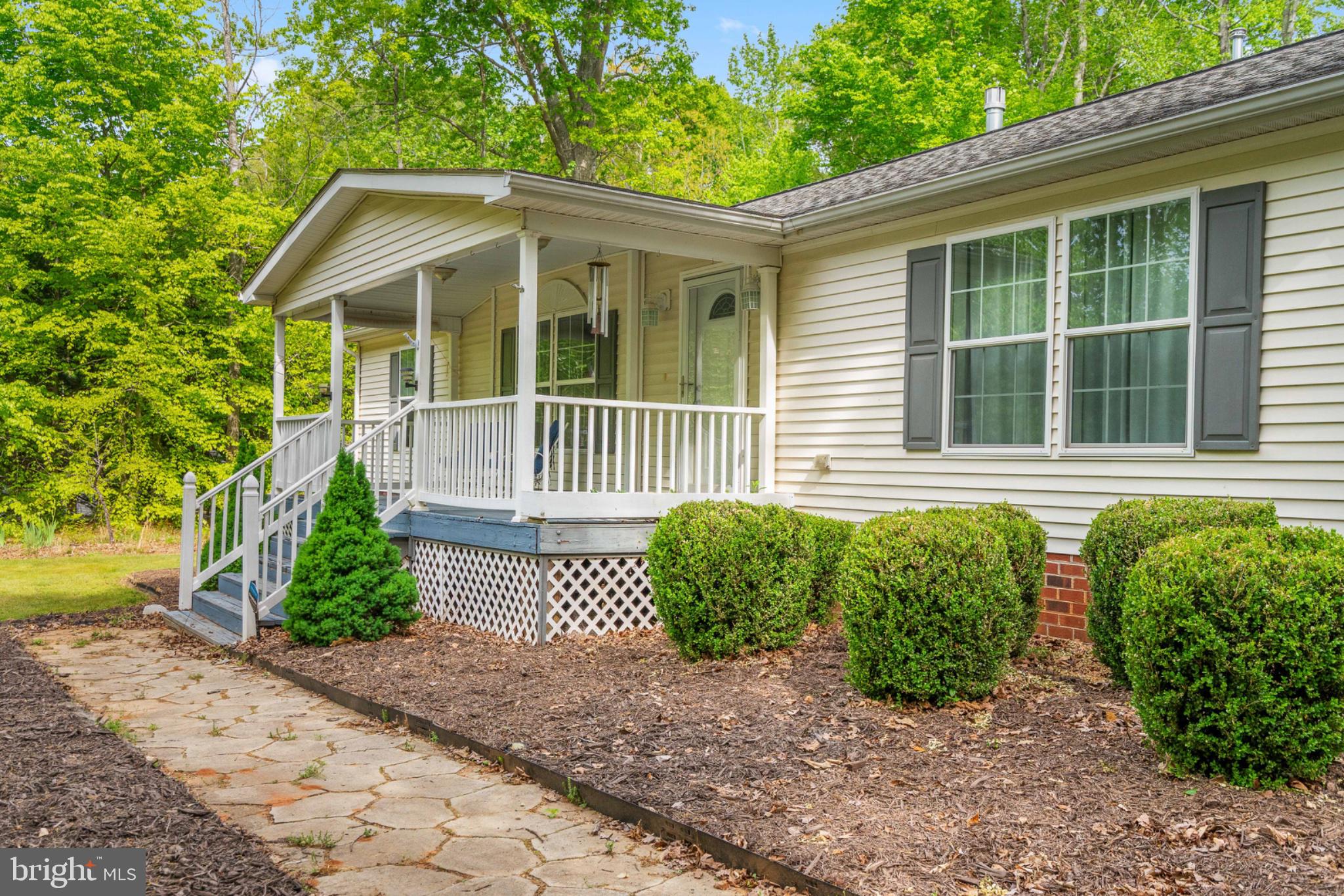 2319 Sizer Road Beaverdam, VA 23015 - Photo 6 of 61 Charming home with inviting porch.