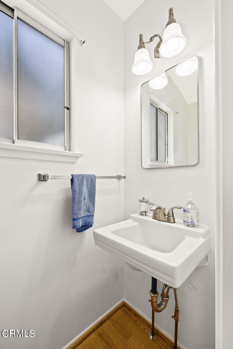 636 Knight Way La Canada Flintridge, CA 91011 - Photo 16 of 44 a bathroom with a sink and a mirror