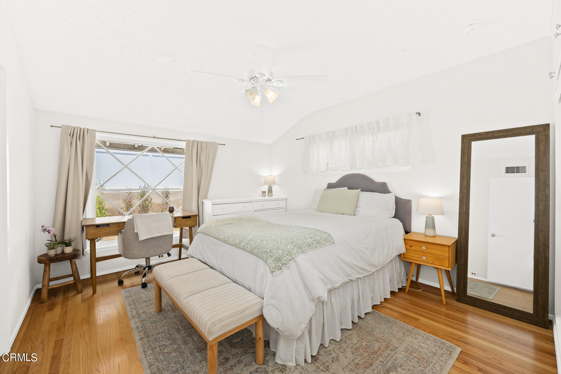 636 Knight Way La Canada Flintridge, CA 91011 - Photo 23 of 44 a bedroom with a bed and a chandelier