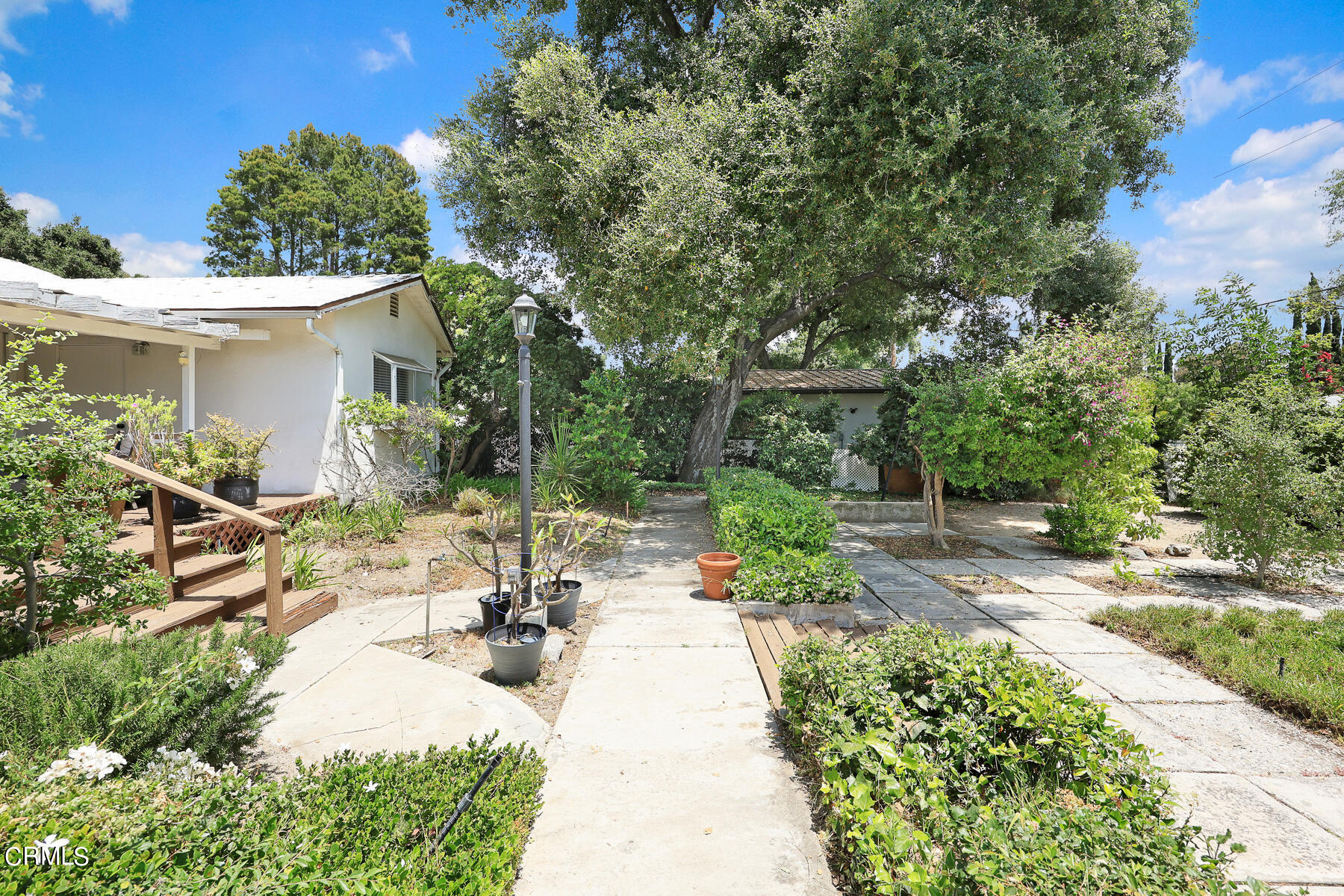 636 Knight Way La Canada Flintridge, CA 91011 - Photo 29 of 44 a view of a backyard with sitting area
