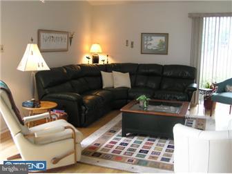 1508 Waynesborough Road Paoli, PA 19301 - Photo 3 of 12 Living Room