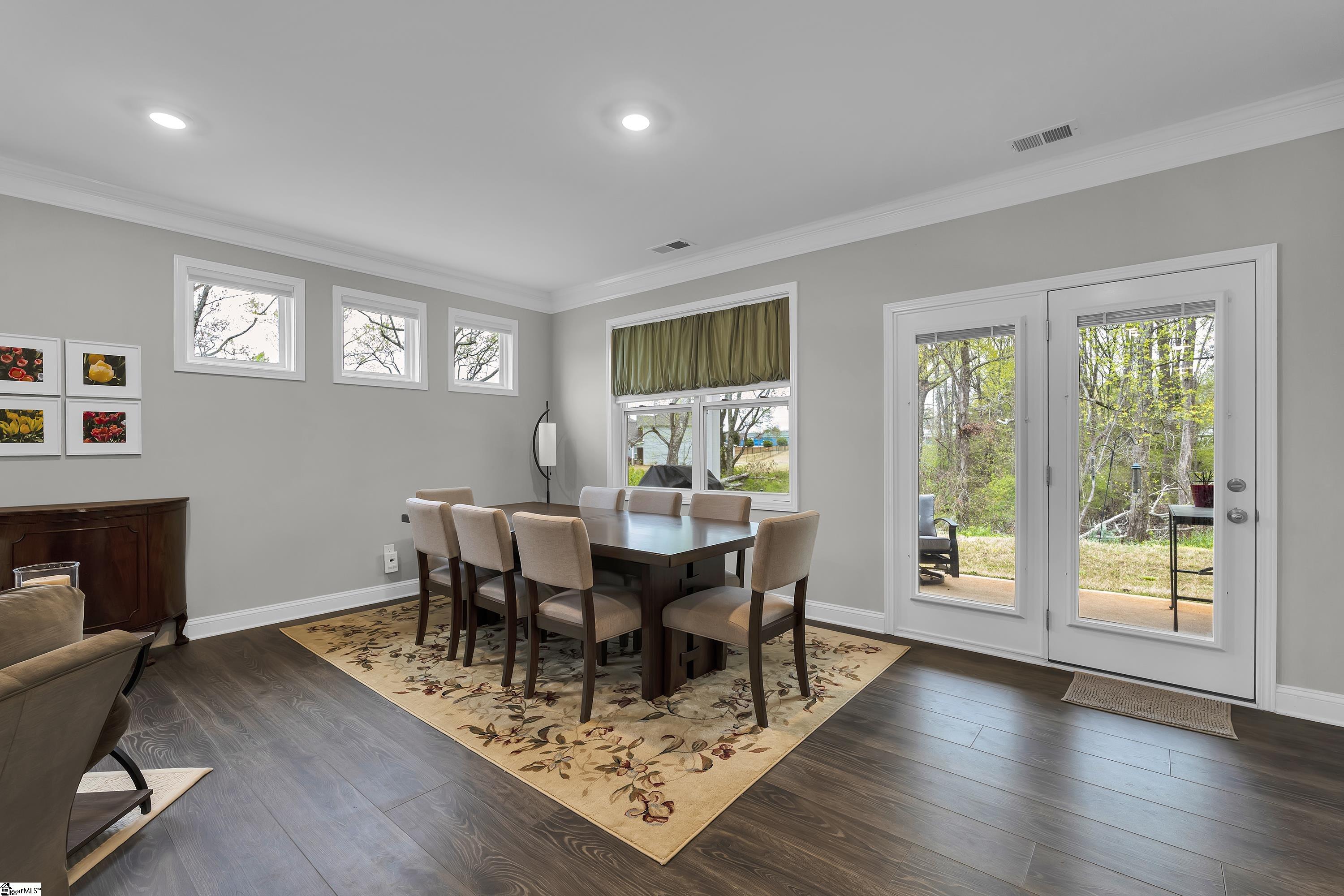 131 Yellow Fox Road Greer, SC 29650 - Photo 10 of 36 Gallery Image 10