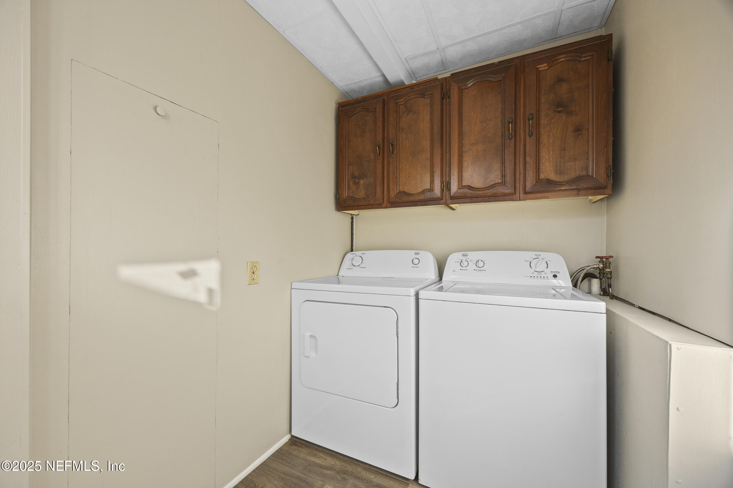 9730 Doolittle Road Jacksonville, FL 32246 - Photo 14 of 51 Laundry