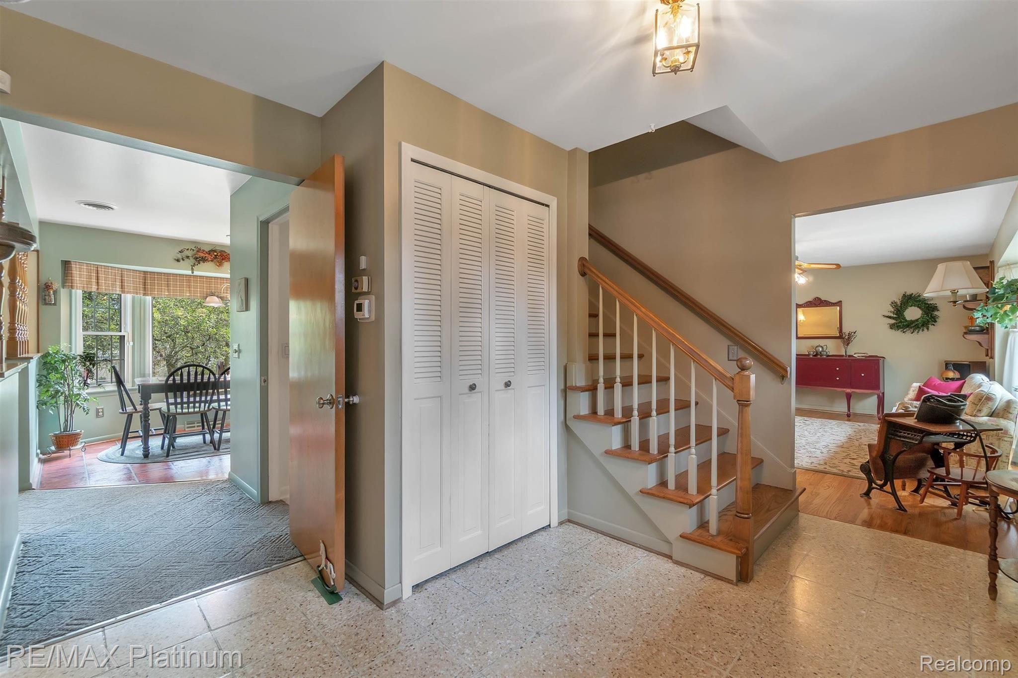 13367 Fenton Road Fenton, MI 48430 - Photo 6 of 44 06-13367 Fenton Rd-WindowStill-Real.jpg