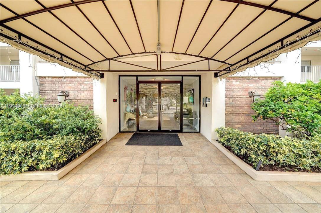 2671 South Course Drive, Unit 109 Pompano Beach, FL 33069 - Photo 33 of 39