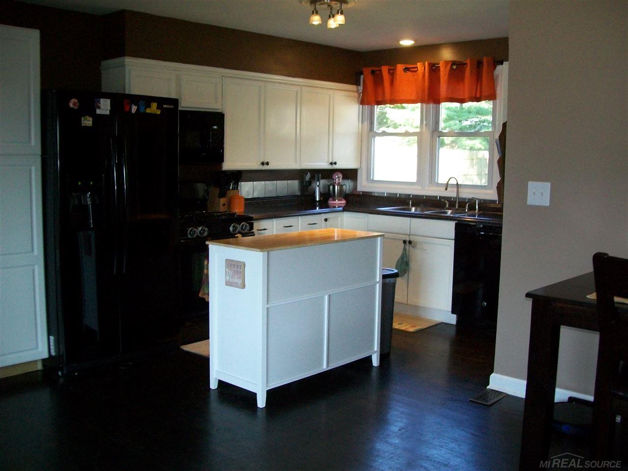 4525 Auburn Road Utica, MI 48317 - Photo 7 of 16 Gallery Image 7