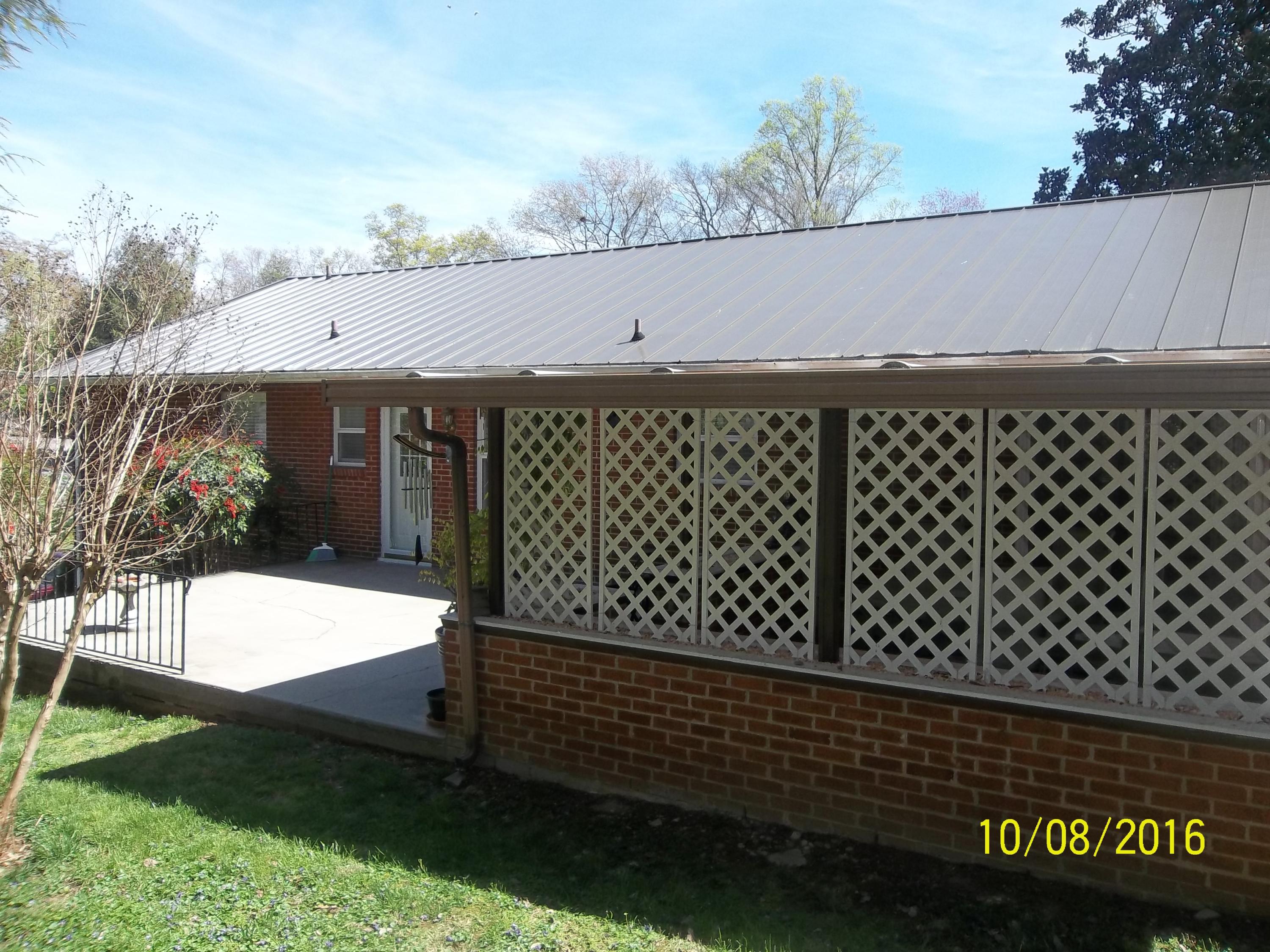 104 Maple Lane Oak Ridge, TN 37830 - Photo 7 of 29 100_1420