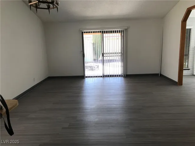 $2,300 | 6271 Cedarwood Avenue, Las Vegas, NV 89103
