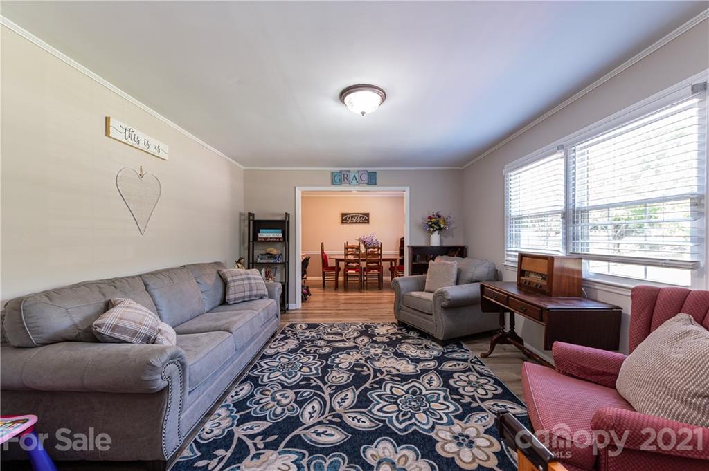 2428 Union Road Gastonia, NC 28054 - Photo 5 of 28 Gallery Image 5