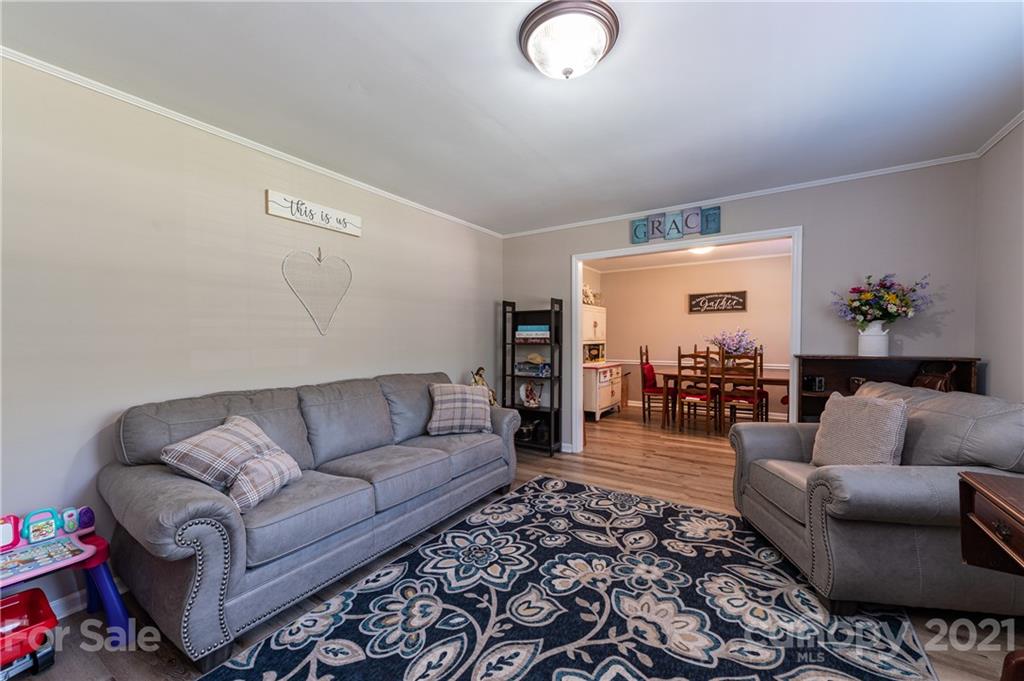 2428 Union Road Gastonia, NC 28054 - Photo 6 of 28 Gallery Image 6